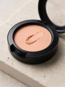 Mac Small Eyeshadow Satin Orb – Soft Peach Nude With Satin Finish, Highly Pigmented And Blendable, Long-Wearing For Even Application, Professional Grade For Daily Base Transition, Ideal For All Skin Types - Orb - View 2