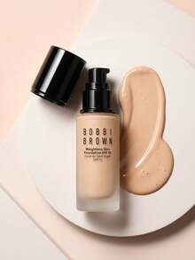 Bobbi Brown أساس بشرة خفيف الوزن SPF 15 بورسلين 13 مل - بورسلين - مشاهدة 2