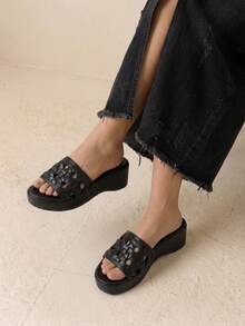 HighSole Women's Fashion Comfortable Thick Sole High Heel Sandals, Minimalist Design, Spring/Summer - Black - View 4