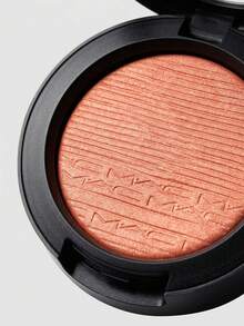 Mac Extra Dimension Blush Just A Pinch – Blush, Luminous Finish, For Women, Just A Pinch, Suitable For Daily Makeup Routine - Just A Pinch - View 2