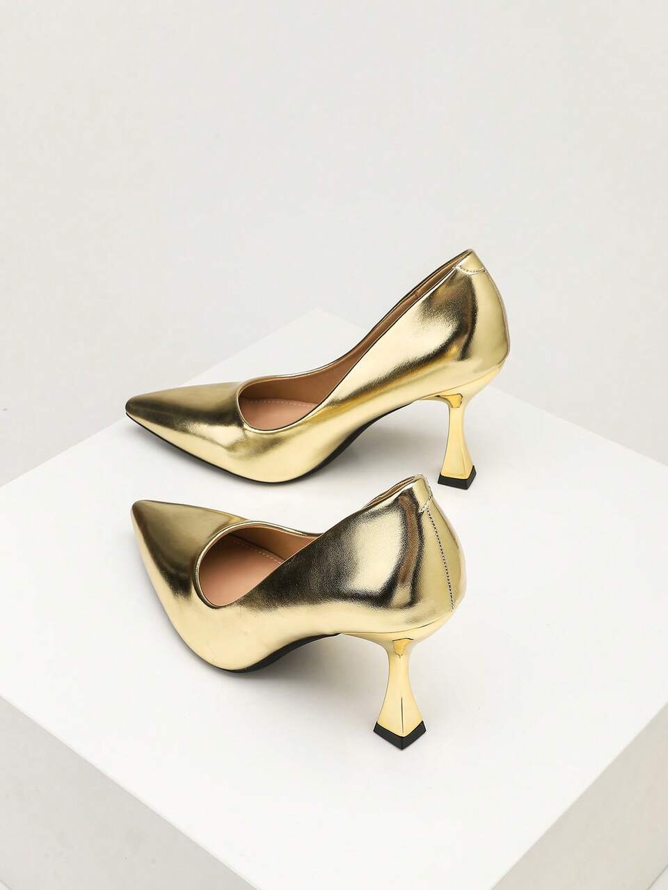 CUCCOO SZL Women's Shoes Fashion Gold Metal Light-Sensitive PU Material Pointed Stiletto High Heels Suitable For Commuting Dating Party Valentine's Day Fall Shoes