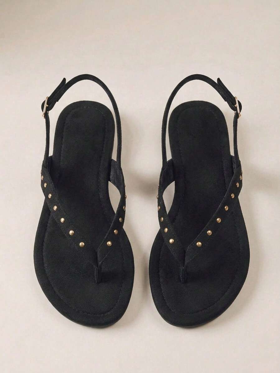 HighSole 黑色夾腳拖鞋，鑲嵌復古金色金字塔裝飾，大膽前衛造型，適合度假風、春季街頭穿搭或休閒夏季 - 黑色2hh - 查看 1