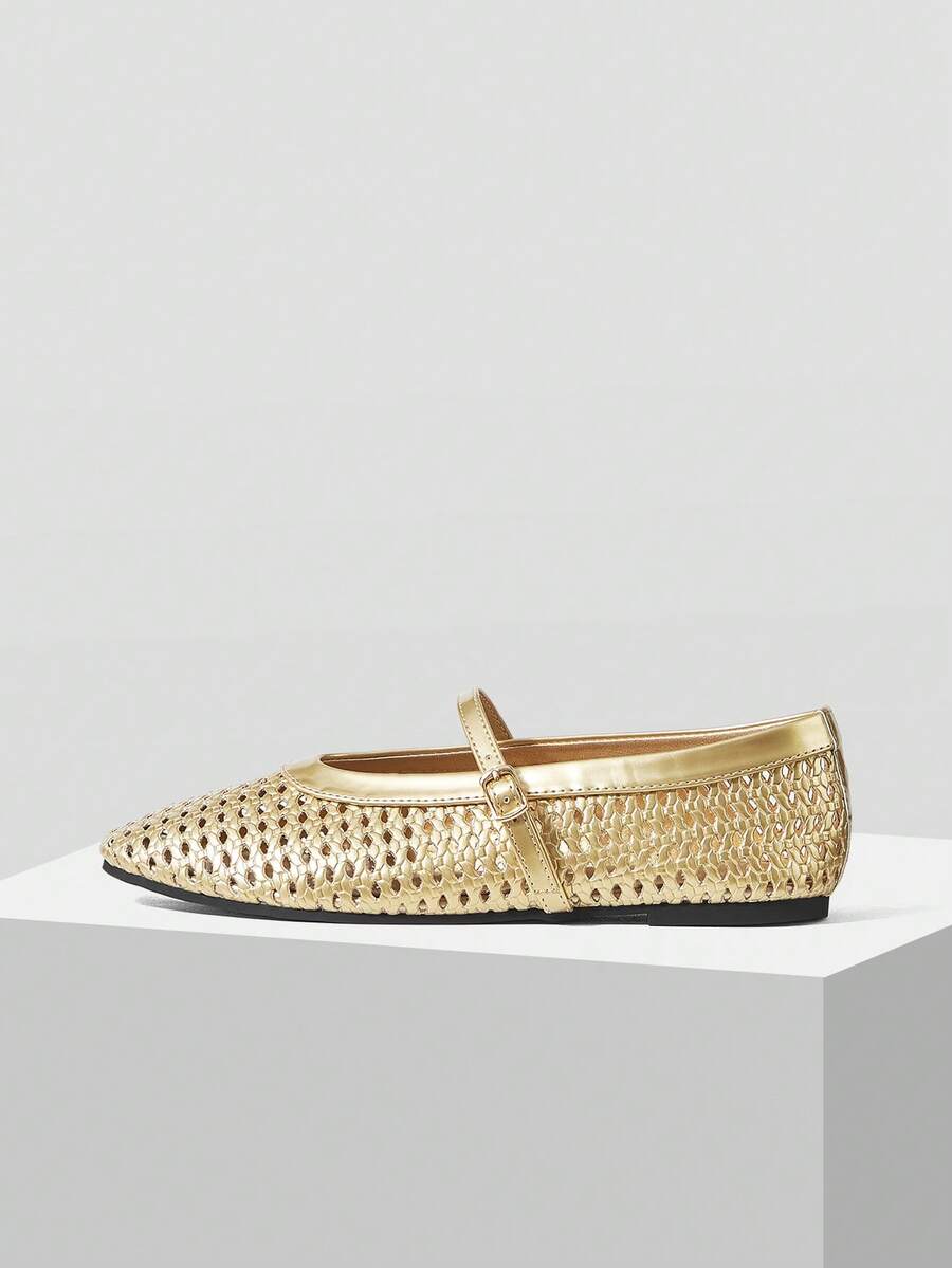 MOTF HOLLOW OUT PU LEATHER FLAT SHOES - Golden oily skin - View 1