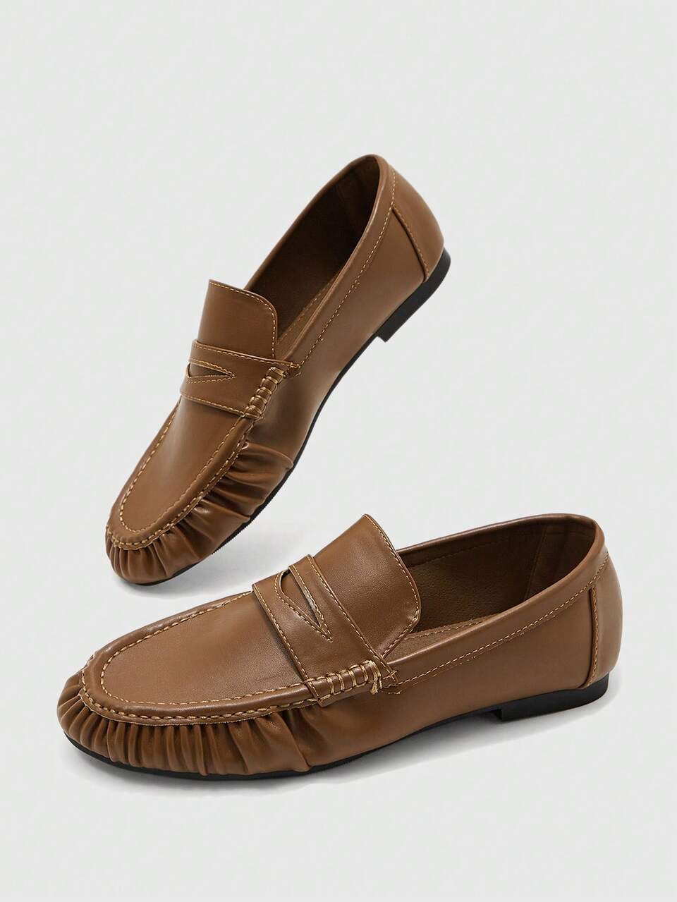 CUCCOO BIZCHIC Spring And Autumn Retro Pleated Toe Cap Penny Loafers Flat British Commuter Shoes
