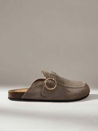 Solecia Sandal Wanita Model Slip-On Tertutup Terbaru Ini Nyaman dan Serbaguna, Gaya Kasual dan Retro Cocok untuk Beraktivitas Sehari-hari