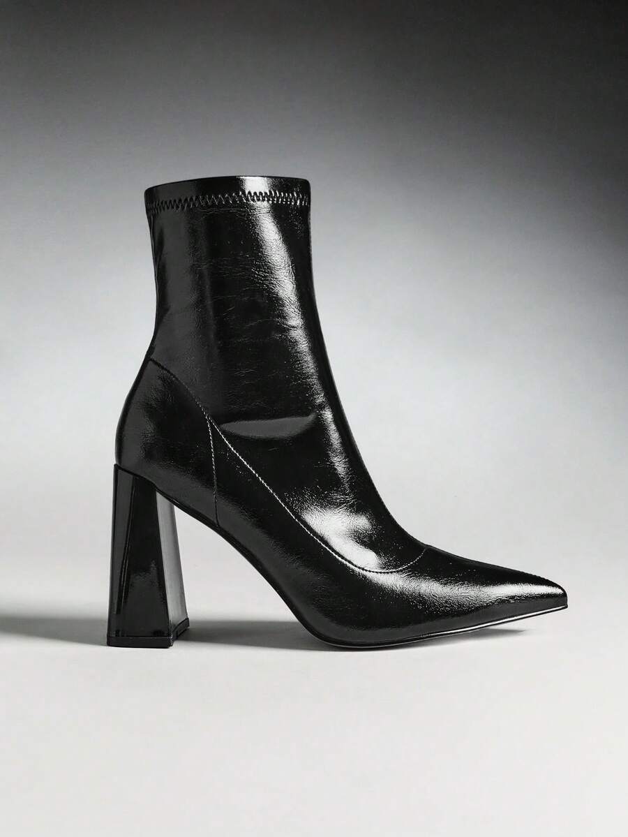 SHEIN SHUZIA Minimalist Chunky Heeled Boots - Black - View 1