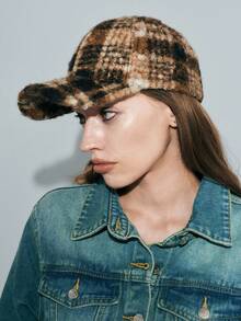 Noxbound Maillard Plush Baseball Cap Women's Autumn And Winter Lamb Wool Warm Cap Retro Face Small Versatile Hat - Brown - View 1