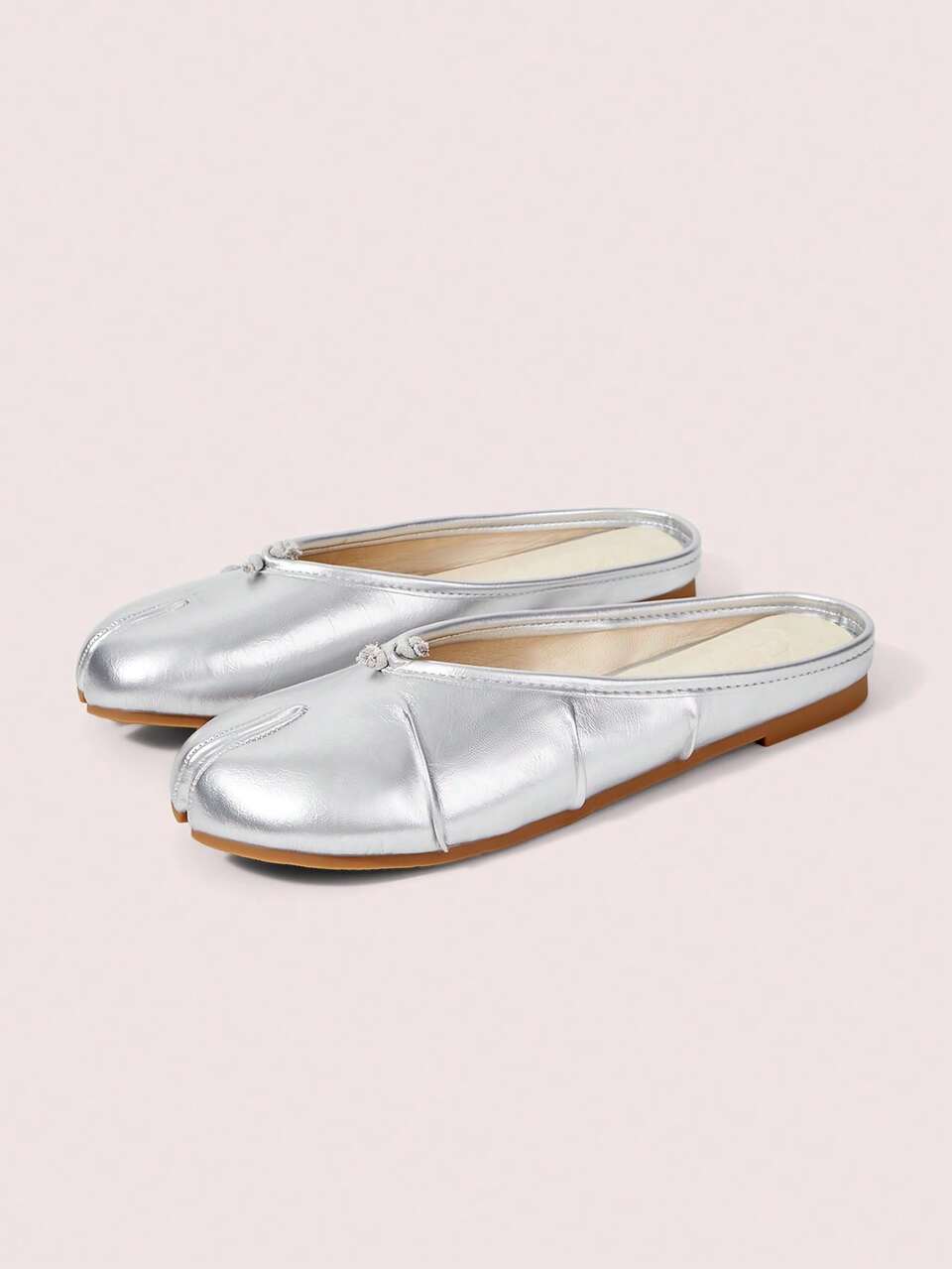 CUCCOO DOLLMOD Women's Mini Toe Knot Split‑Toe Tabi Backless Slip‑On Flat Mule Slippers Silver