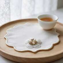 Cirelle 2pcs White Scalloped Coasters With Pearl Flower Decor, Elegant Fabric Cup Mats For Drinks, Vintage Coasters Set For Coffee Table Dining Room Kitchen Home Decor - Multicolor - View 10