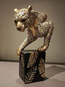 1件金色豹子樹脂雕像附裝飾黑色底座，動物雕像擺飾，奢華桌面裝飾，適用客廳、辦公室書架櫃檯桌面展示，家居藝術工藝裝飾，節日入宅禮物 - 多色 - 查看 6