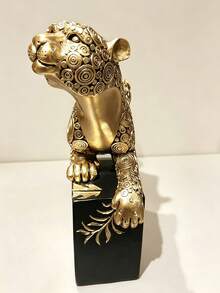 1件金色豹子樹脂雕像附裝飾黑色底座，動物雕像擺飾，奢華桌面裝飾，適用客廳、辦公室書架櫃檯桌面展示，家居藝術工藝裝飾，節日入宅禮物 - 多色 - 查看 7