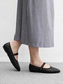 CUCCOO BIZCHIC 女款方頭刺繡縫線黑色瑪麗珍平底鞋 極簡優雅舒適 老錢風 - 黑色 - 查看 3
