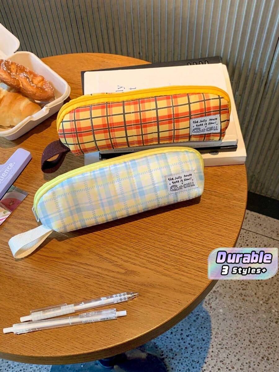 1pc Plaid Triangular Pencil Case, Stylish And High‑Quality, Large‑Capacity Stationery Box For Middle And High School Students, Portable Handheld Storage Bag, Stationery Pouch. - A - View 1