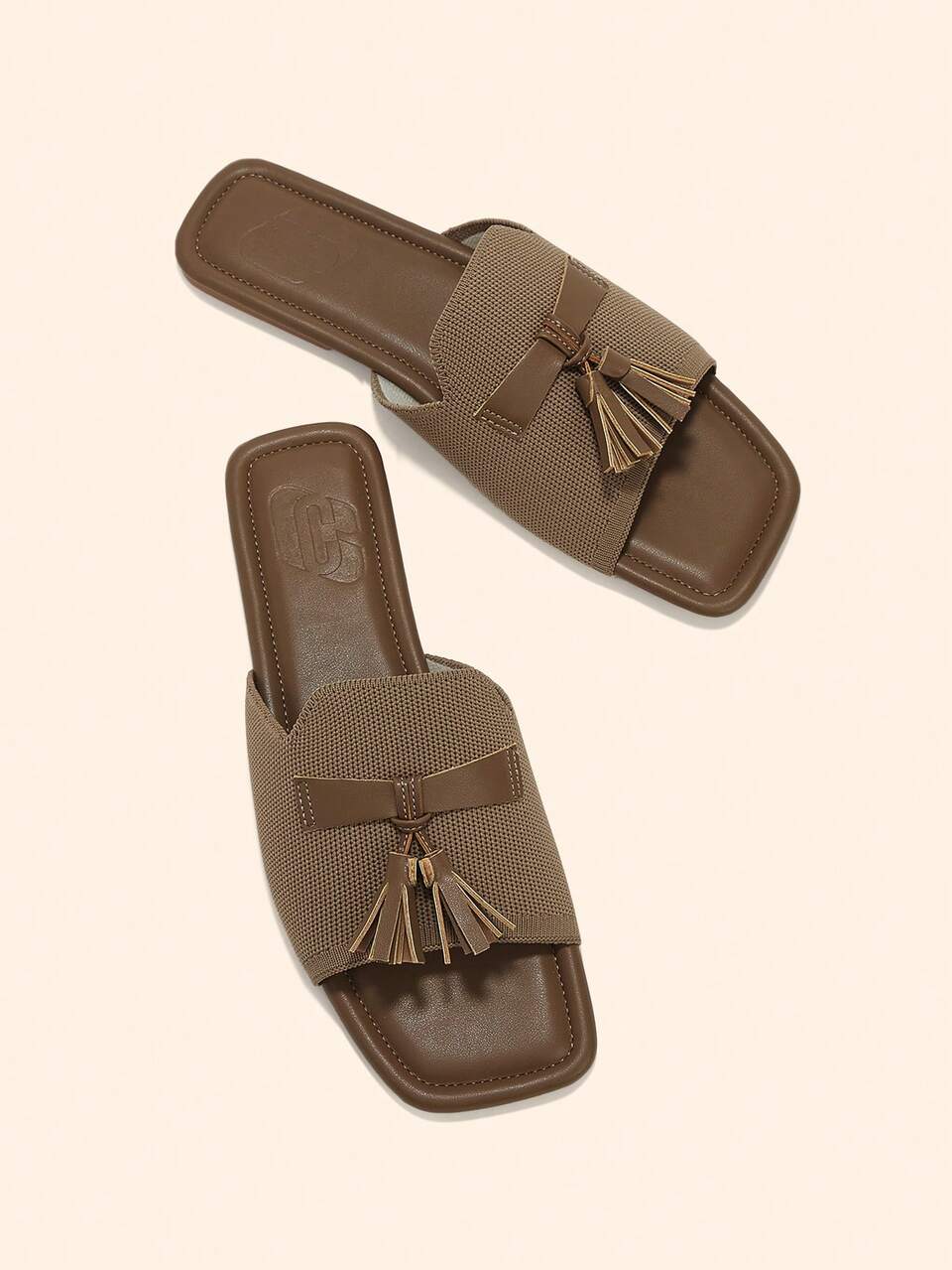 CUCCOO BASICS Fashion Classic Fabric Breathable And Comfortable Commuter Party Banquet Square Head Flat Sole Shoes