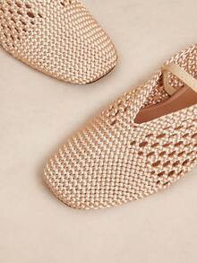 Rosivie Women's Woven Hollow Fashion Comfortable Flat Shoes - Champagne 2 - View 5