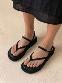 HighSole 女款鞋款簡單舒適好穿，露趾厚底涼鞋適合旅行與度假 - 黑色 - 查看 4