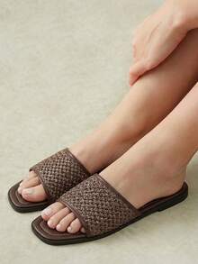 Styleloop Brown Straw-Woven Mules Woman, Summer New Soft-Soled Square Toe Sandals, Retro Vacation Sandals - Brown - View 5