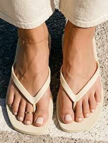 Grefit Simple Solid Color Girl Flip-Flops Beach Shoes Summer Shoes - Beige - View 2