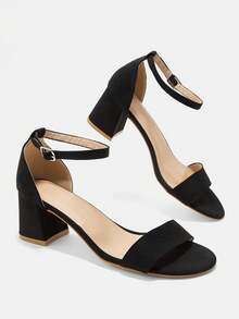 CUCCOO CURVES Plus Size Women's Simple Classic Design Bund Sandals For Christmas Wide Fit Summer Shoes - Flannel black. - View 11