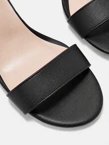 CUCCOO CURVES Plus Size Women's Simple Classic Design Bund Sandals For Christmas Wide Fit Summer Shoes - PU black - View 7
