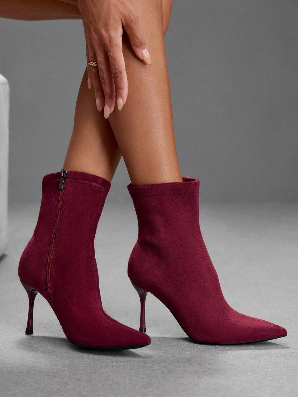 CUCCOO SZL Autumn And Winter Burgundy Suede Pointed Head Thin Heel Side Zipper Elastic Short Boots Retro Atmosphere Dating Imperial Sister Style Wear