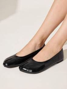 CUCCOO CHICEST Ladies Brown Personalized Toe Cap Flat Shoes Fall Shoes - Black 1 - View 3