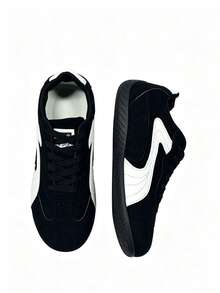 New Women's Black Lightweight And Comfortable Flat Sports Casual Sneakers - Black - View 3