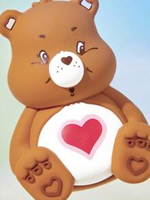 SHEIN X Care Bears 1 زينة على شكل دب Q، زينة طاولة، هدية. - بني - مشاهدة 4