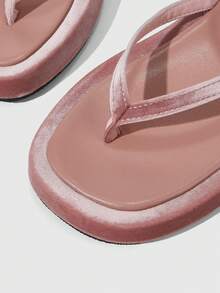 HighSole 簡約露趾休閒風厚底涼鞋，適合旅行與度假日常穿著 - 韓國絨粉 - 查看 8