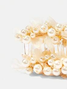 MOTF PREMIUM PRE WHITE IMITATION PEARL YARN GRAB CLIP - White - View 6