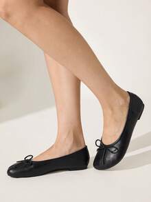 CUCCOO CHICEST Women's Black Personalized Toe Cap Flat Bow Single Shoe - Black - View 8