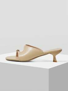 Mnmlis Elegant Beige Flat Sandals For Women With Decorative Gold Tone Accent Casual Open Toe Design - Beige - View 2