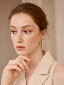 MOTF PREMIUM Pre High Fashion Hollow PU Leather Earrings - White - View 9