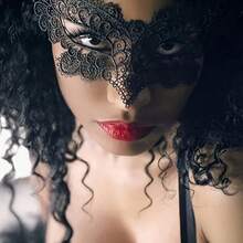 Women'S Lace Half-Face Mask, Party Character Role Play - Black - View 3