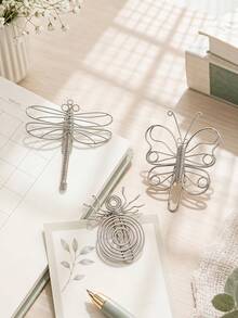 Haus Hana 1Pc Creative Insect-Shaped Metal Paper Clip, High-Quality Wire Bookmark Clip, Dragonfly Butterfly Spider Design Office Stationery, Desktop Memo Holder, Photo Clip, Planner Decor For School, Office, Study & Gift - multicolor - View 2