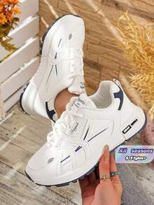 Pair Of Thick Heel Running Sports Shoes With Air Cushion And Lace, Breathable Sports Shoes - Blue - View 1