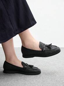 CUCCOO BIZCHIC 女款扣環設計日常通勤休閒百搭平底鞋 - 靜夜黑色 - 查看 5
