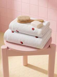 Joivida 1pc Cute Bath Towel / Hand Towel - Soft Absorbent Cotton Strawberry Patterned Towel, Decorative Aesthetic Bathroom Towel - White - View 2