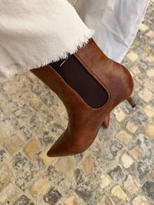 Nöista Pointed Toe Chelsea Ankle Boots, Made Of Vintage Textured Leather, Featuring Side Elastic Panel Design And Slim Mid Heel Fall Boots - Brown - View 2