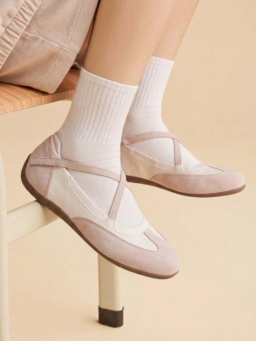 CUCCOO EASI Women's Flat Shoes Low Vamp Low Top Comfortable Daily Wear Casual Shoes Fall Shoes - Pink - View 1