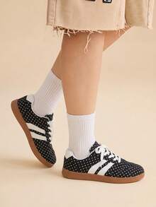 CUCCOO EASI Women's Round Toe Casual Versatile Sports Shoes, Flat-Bottomed Polka Dot Pattern To Wear Board Shoes When Going Out - Black and white polka dots - View 3