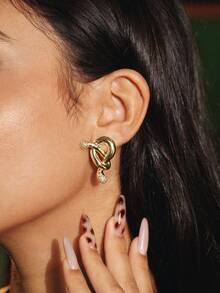Glisma 18 Gold Earrings Light Luxury Niche Personalized Earrings - Gold - View 9