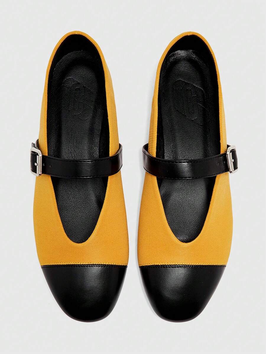 CUCCOO BIZCHIC 女款復古拼接布料圓頭平底鞋 - 黃棕色. - 查看 1