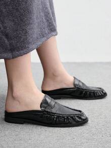 CUCCOO BIZCHIC 女款休閒百搭通勤平底鞋 - 烏黑色 - 查看 6