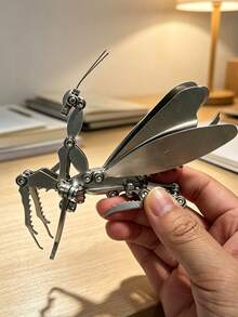 Hand‑Assembled Finished Metal Mantis Insect Model, Movable Joints Exquisite Collectible Craft Ornament - multicolor - View 4