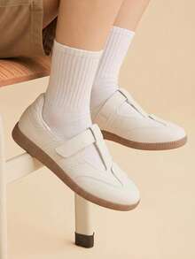 Beige +
