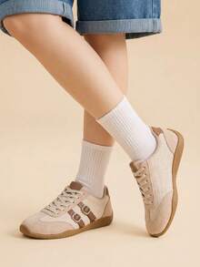 CUCCOO EASI Sepatu Sneakers Kasual Wanita Warna Beige dengan Ujung Bulat, Tali Gesper, dan Tali Pengikat, Sepatu Kasual Harian untuk Musim Gugur - Khaki + - View 3