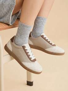 Beige/