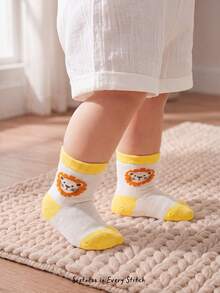 Cozy Pixies 5 أزواج من جوارب الأطفال بنمط الأسد الصغير الكرتوني والنجوم، جوارب مخططة ملونة، جوارب أطفال لطيفة متعددة الاستخدامات للسفر - متعدد الألوان - مشاهدة 9
