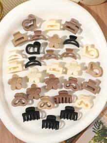 BestieMix One Piece Set Of Milk Coffee Colored Maillard Style Mini Hair Claws, Heart-Shaped Flowers, Square Bangs, Broken Hair Clips, Simple Hair Accessories - Multicolor - View 2